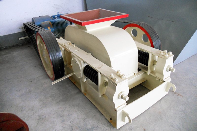 雙輥破碎機(jī)，對(duì)輥式制砂機(jī)