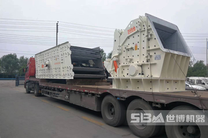 世博1315反擊破碎機發(fā)貨 世博1315反擊破碎機發(fā)貨