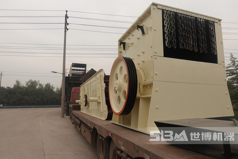 1616方箱破碎機發(fā)貨圖 1616方箱破碎機發(fā)貨圖