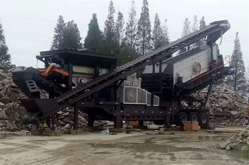 1315型三組合移動(dòng)破碎機(jī) 1315型三組合移動(dòng)破碎機(jī)