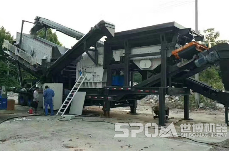 多機組合移動破碎篩分一體機 多機組合移動破碎篩分一體機
