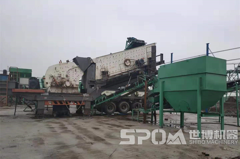 移動式反擊破碎篩分一體機 移動式反擊破碎篩分一體機