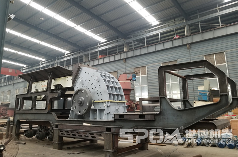 柴油機錘式打砂機生產(chǎn)車間，半成品