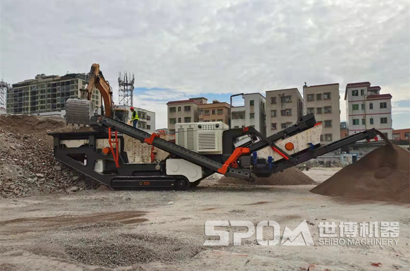 大型建筑垃圾粉碎機(jī)械，移動(dòng)破碎站