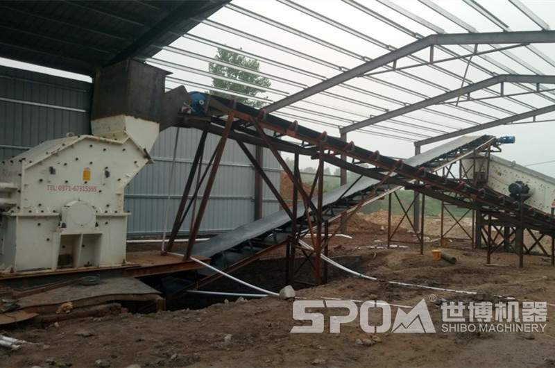 PXJ細(xì)碎機(jī)現(xiàn)場(chǎng)圖 PXJ細(xì)碎機(jī)現(xiàn)場(chǎng)圖