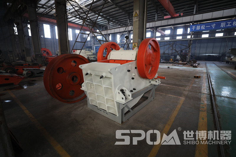 世博顎式破碎機(jī)生產(chǎn)車間 世博顎式破碎機(jī)生產(chǎn)車間