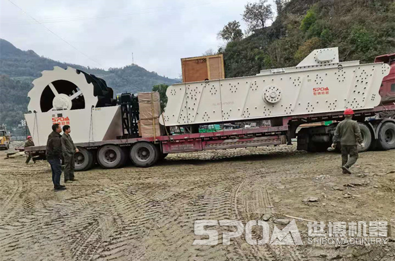 洗砂機和振動篩運輸?shù)浆F(xiàn)場 洗砂機和振動篩運輸?shù)浆F(xiàn)場